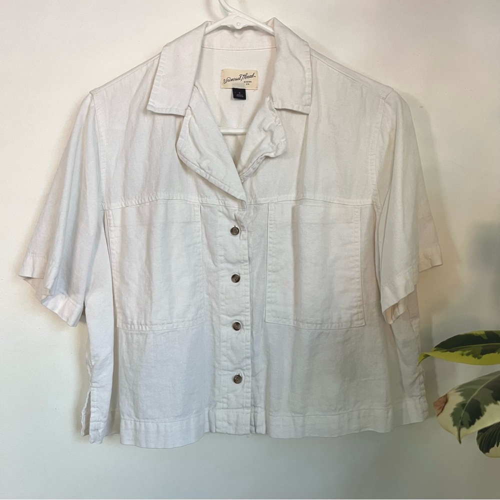 Target Universal Thread Womens White Button-Up Ca… - image 2